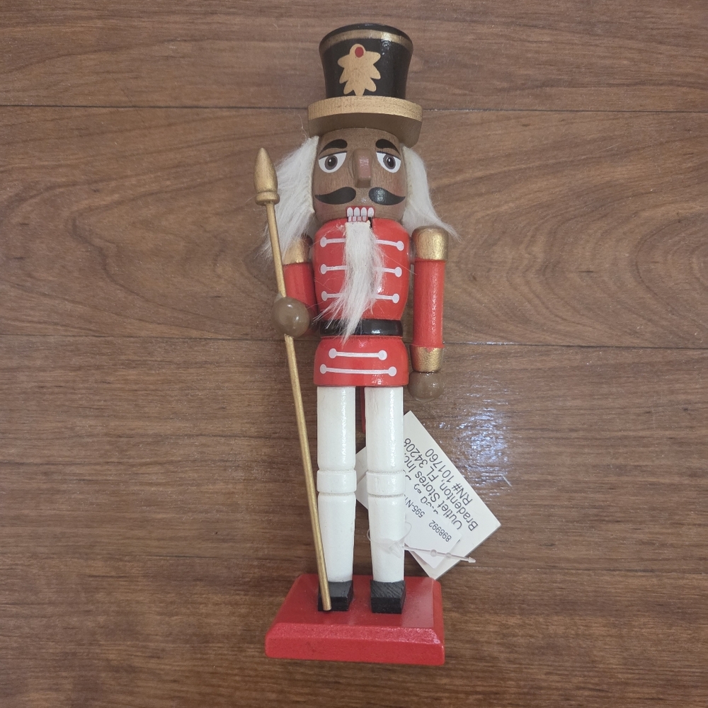 ✨ADD-ON✨NWT Red and Gold Nutcracker Figurine